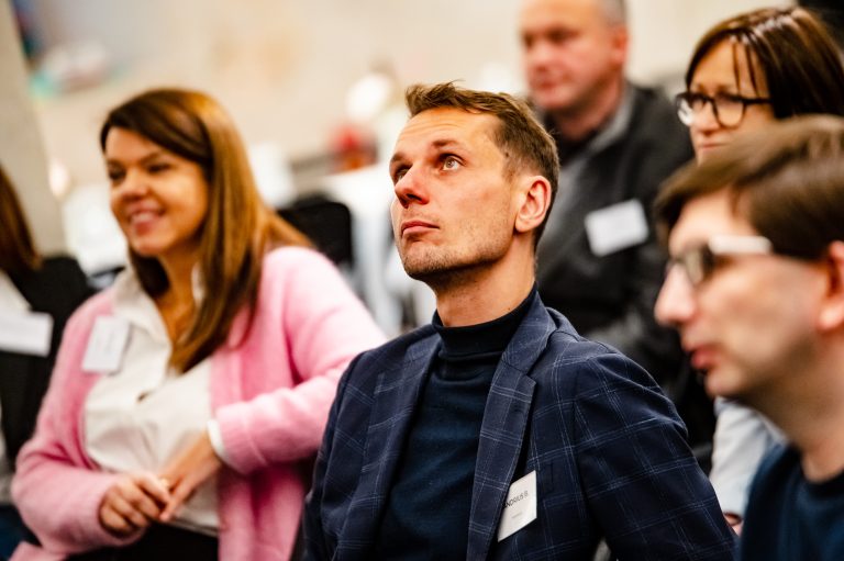 Informacinio chaoso ir nerimo laikais žmonės ieško erdvės pokalbiams apie gyvenimo prasmę ir tikėjimą
